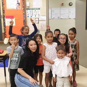 Meet your Posher, Flora